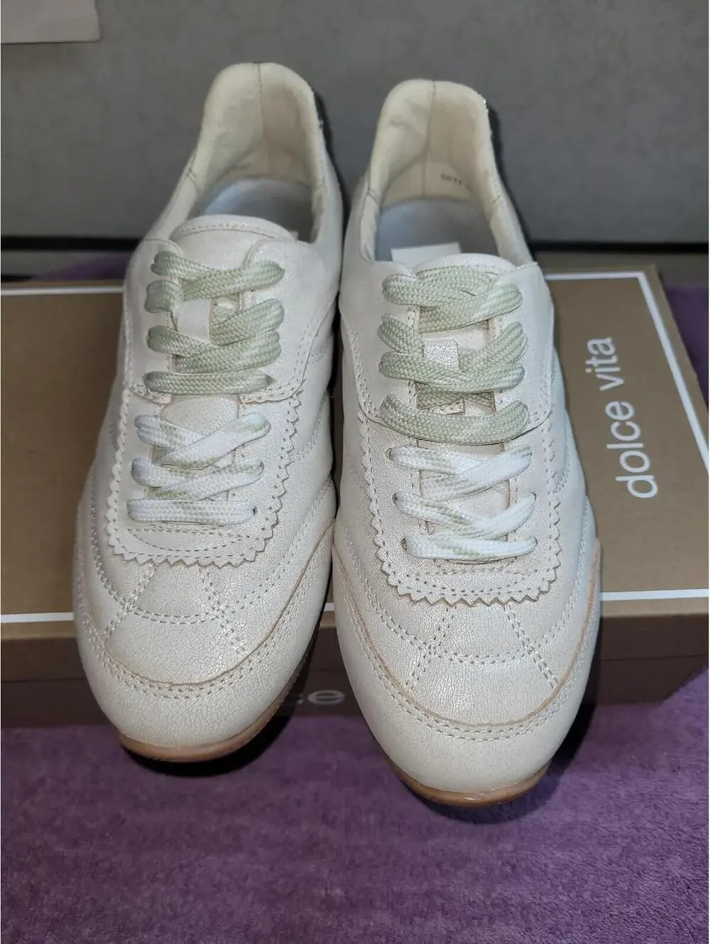 Dolce Vita Women’s Laini Off Whitecrackled Leather Sz 7.5 Med NWBox MSRP $140